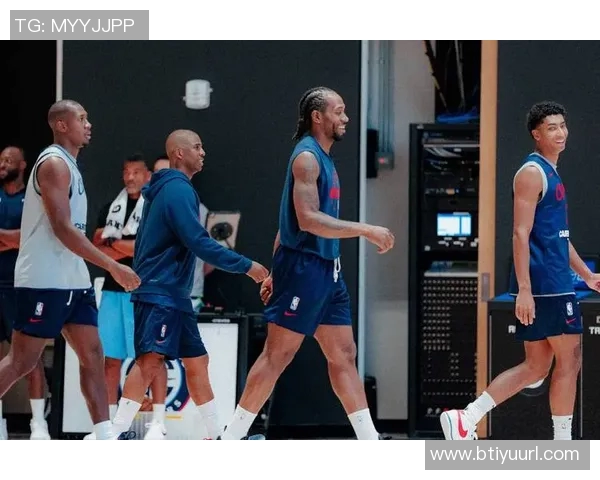 小卡缺阵快船惨遭爵士逆袭西部副班长如何逆转战局揭秘